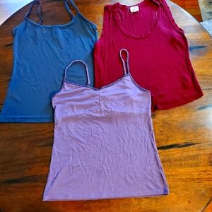 Tank tops and crop top bundle